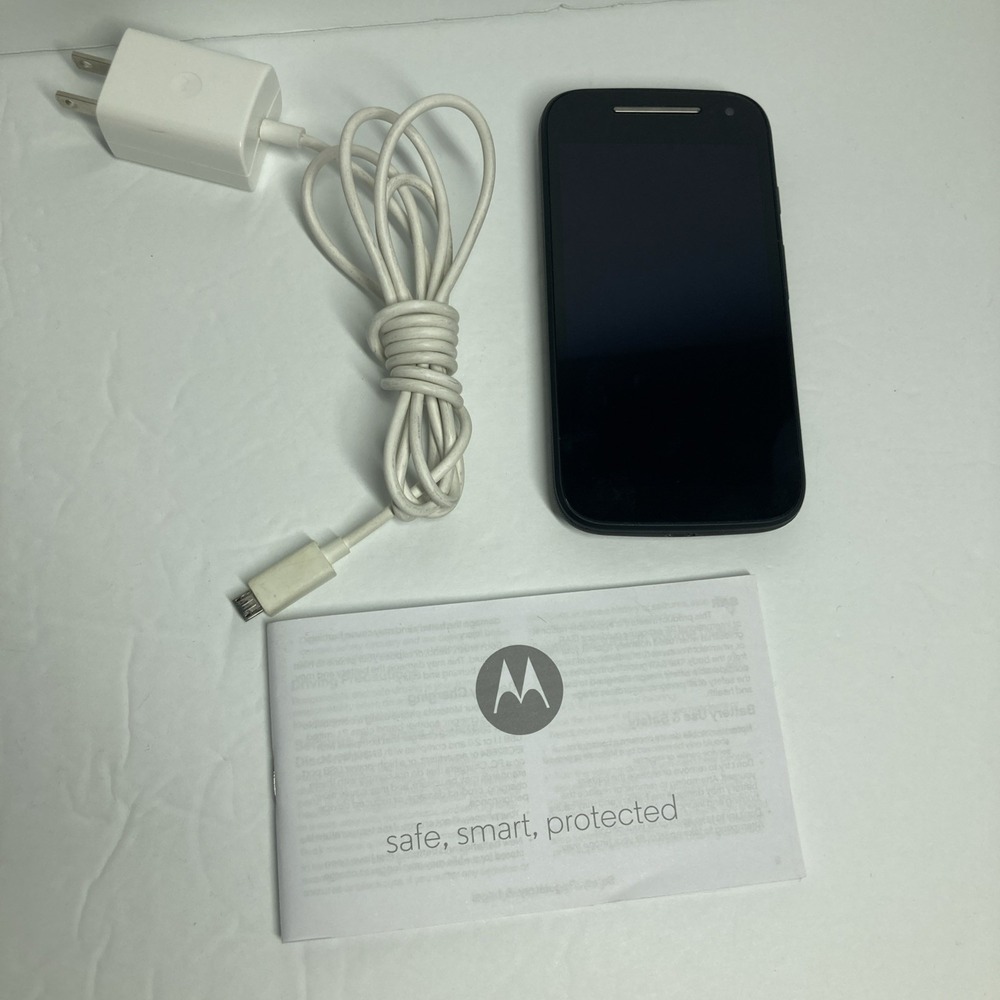 Motorola Moto E 2nd Gen Smartphone OS Black 4.5" Screen XT1526 Unlocked 8GB